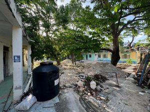 Casa en Remodelación en el Centro Histórico, Cerca del Parque de Santiago