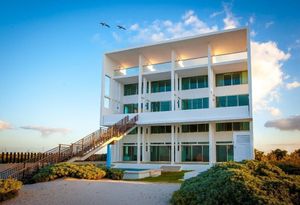 Venta Villa Solarium frente al Mar en San Benito entre Chicxulub y Telchac, Yuc.