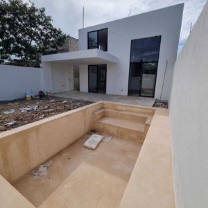 Casa en venta (casa Toscana) 3 recámaras en privada Nadira Conkal Mérida, Yuc.