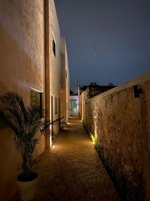 Venta Casa con 10 cuartos para renta en Airbnb, Col Centro, Mérida Yucatán