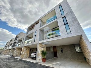 KURO Temozón, townhouse en venta de 3 recámaras Mérida