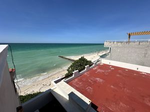 Casa en Venta frente al mar en Chuburna Puerto Yucatán.