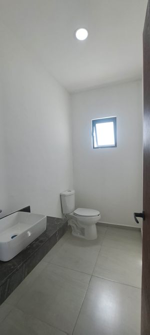 Casa en Venta con recamara en planta baja en praderas del Mayab en Mérida Yuc.