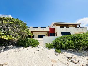 Casa en Venta frente al mar en Chuburna Puerto Yucatán.