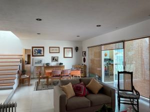 Venta de casa sola en Cumbres del Lago