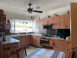 Venta de casa sola en Cumbres del Lago