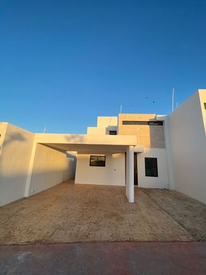 Casa Residencial ubicada en Conkal Norte de la Ciudad