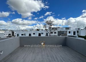 Casa Nueva en Venta en Coto Madeiras 2, Capital Norte, Zapopan, Jalisco