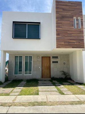 Casa en Venta en Residencial el Campestre en Zapopan