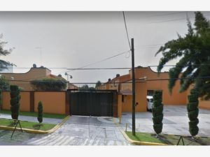 Casa en Venta en Lomas de la Estancia Iztapalapa