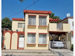 Casas en venta en Industrias del Vidrio 3er Sector, 66496 San Nicolás de  los Garza, ., México