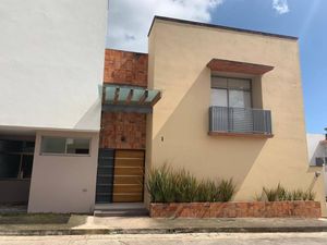 Casa en Renta en Campo Viejo Coatepec
