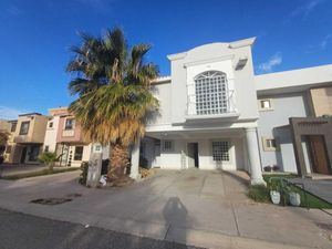 Casa en Renta en Jardines de Aragon Juárez