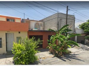 Casas en venta en Adolfo Lopez Mateos INFONAVIT, Santa Catarina, .,  México