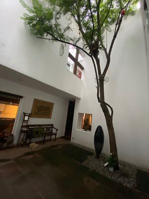 CASA EN VENTA EN COLINAS DEL BOSQUE, TLALPAN.