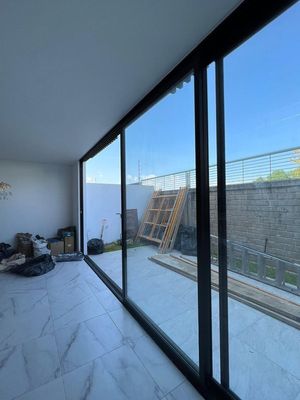 INCREIBLE CASA EN VENTA EN SOARE II, COTO I. SOLARES.