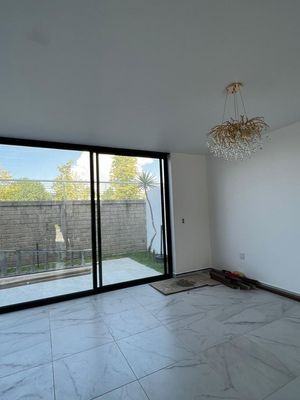 INCREIBLE CASA EN VENTA EN SOARE II, COTO I. SOLARES.