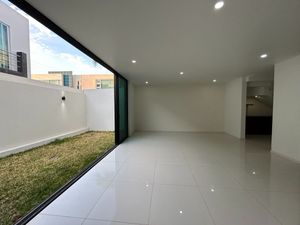 Casa en Coto Altamira-Zona Real (Av. Aviación)