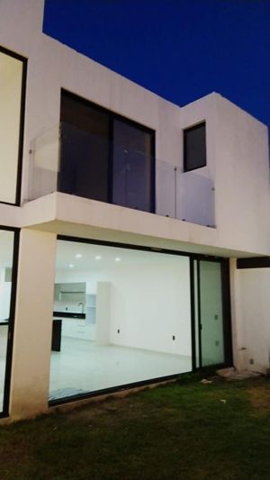 CASA EN VENTA EN LOMAS DE JURIQUILLA, QUERETARO