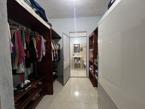 Se vende casa en colinas del oriente, muy cerca de la calzada al sumidero