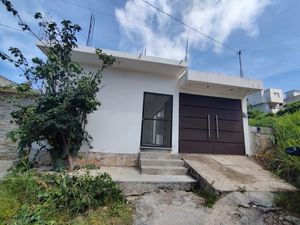 Casa en Renta en la Colonia Hechos No Palabras