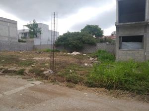 Se vende Terreno con Construcción en Obra Negra