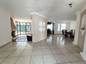 Casa en venta con jardín