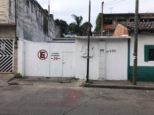 LOCAL COMERCIAL EN  VENTA