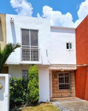 Casa en Venta . Zona Lerma .Aplican Creditos Hipotecarios en General