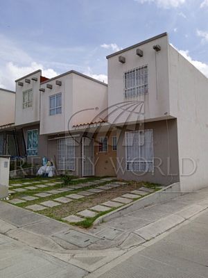 CASA EN VENTA EN VILLAS DEL BOSQUE