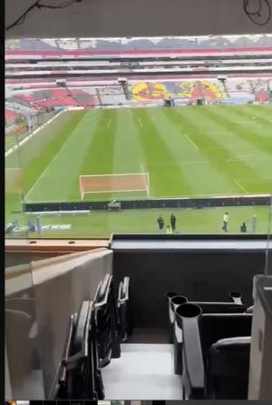 PALCO EN EL ESTADIO AZTECA