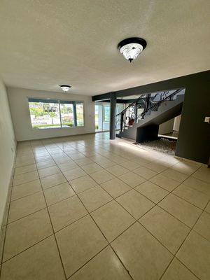 CASA EN VENTA EN PEDREGAL DE QUERETARO