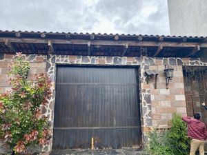 En venta hermosa casa con alberca en Emiliano Zapata 3 minutos de Burgos Morelos
