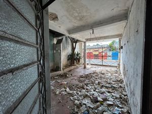 Venta esquina para remodelar en la 65 del Centro de Mérida Yucatán