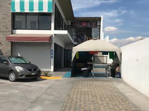 LOCAL COMERCIAL EN VENTA  EN GRAN JURIQUILLA  QUERETARO M-E