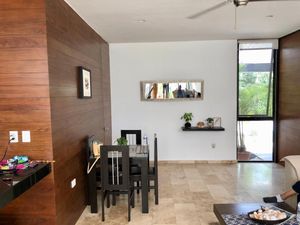 RENTA DE TOWNHOUSE EN PRIVADA SENS, SANTA GERTRUDIS COPÓ, MERIDA.