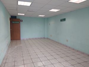 SE RENTA EDIFICIO COMPLETO EN VISTA ALEGRE QUERETARO / NO SE COMPARTE COMISION