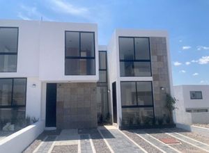 SE VENDE CASA NUEVA EN GRAND PRESERVE JURIQUILLA