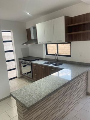 SE VENDE CASA EN SAN ISIDRO JURIQUILLA