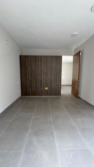 CASA EN VENTA EN PUERTA DE HIERRO