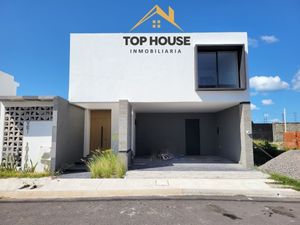 Casa en venta en Lomas de la Rioja, Veracruz.