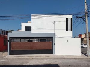 Casa en la Col. Playa Linda, Veracruz