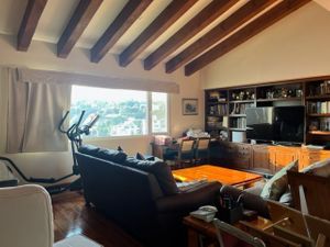 ¡Excelente y Preciosa Casa en Privada en Venta en Lomas de Bezares!