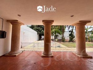 EN RENTA, Casa amplia en Imi Campeche
