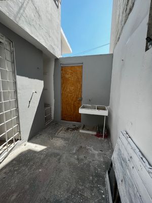 EN RENTA, Casa en privada cerca del Malecón, Campeche