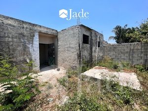 EN VENTA, Casa de una planta para remodelar en Campeche