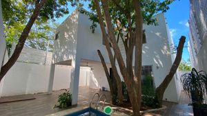 EN VENTA, Casa en Privada Residencial en Barrio de Santa Ana, Campeche