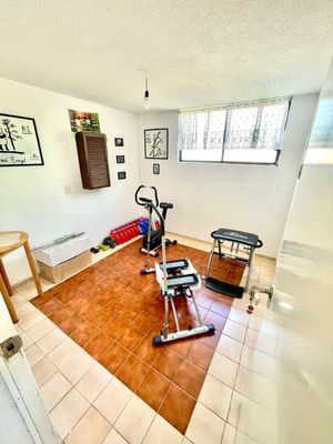 Residencia en venta  dentro de Bosque de las palmas!!