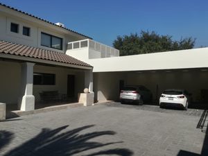 Casa en VENTA en Campestre Bugambilias, Valle Alto, Mty N.L.