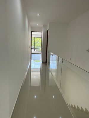 Casa Nueva en Venta Col. Vista Hermosa, Monterrey